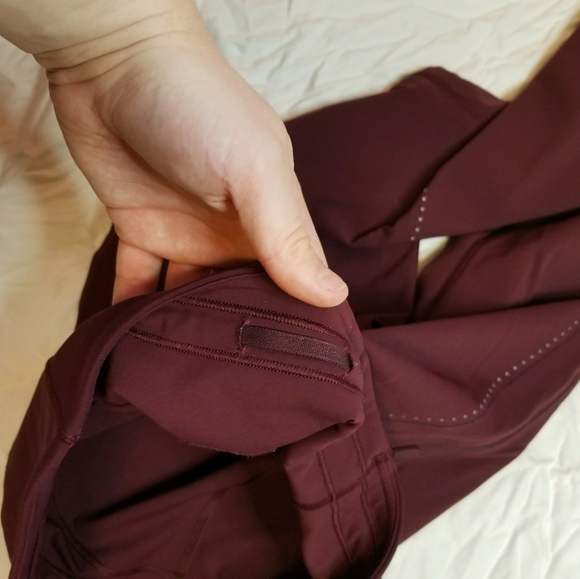 Lululemon Extra Mile Crop (Reflective 23") - Picture 12 of 12